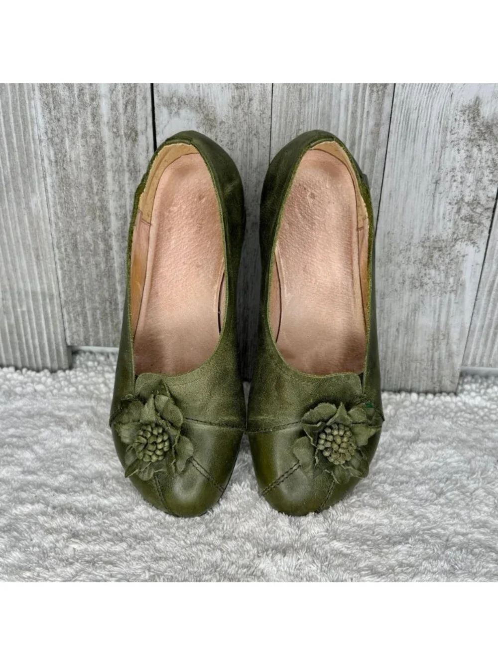 Boutique Handmade Chunky Heel Green Leather Pumps Size 7.5M